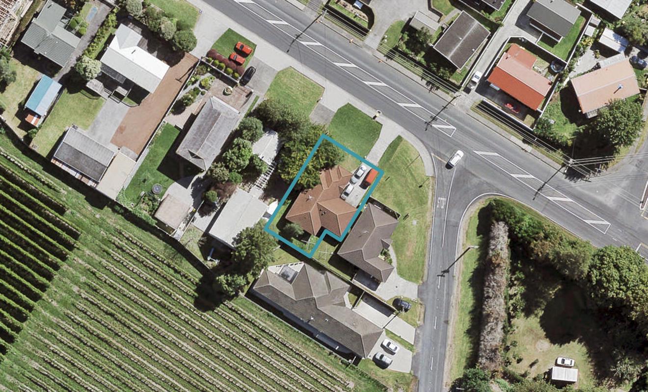 69 Parrs Cross Road, Henderson, Auckland - Carousel 1