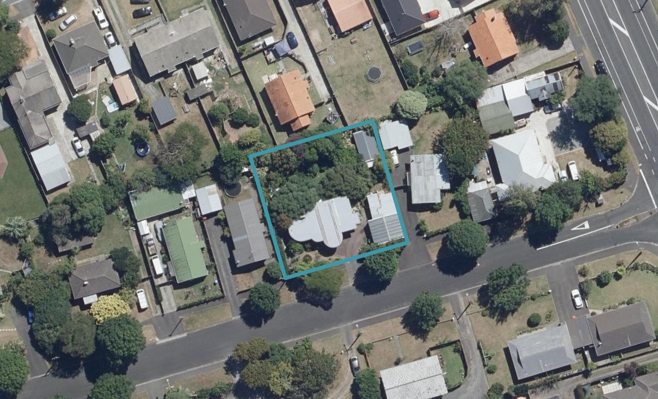 2 Verel Street, Fairfield, Hamilton - Carousel 1