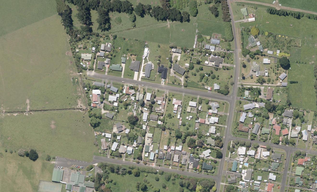 9 Lucknow Street, Aramoho, Whanganui - Carousel 1