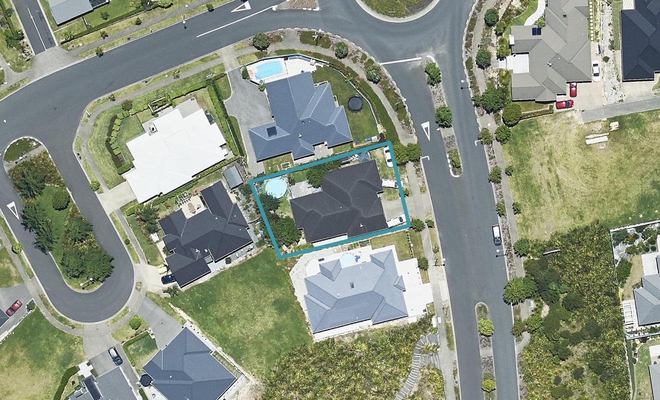 36 Lakes Boulevard, Pyes Pa, Tauranga - Carousel 1
