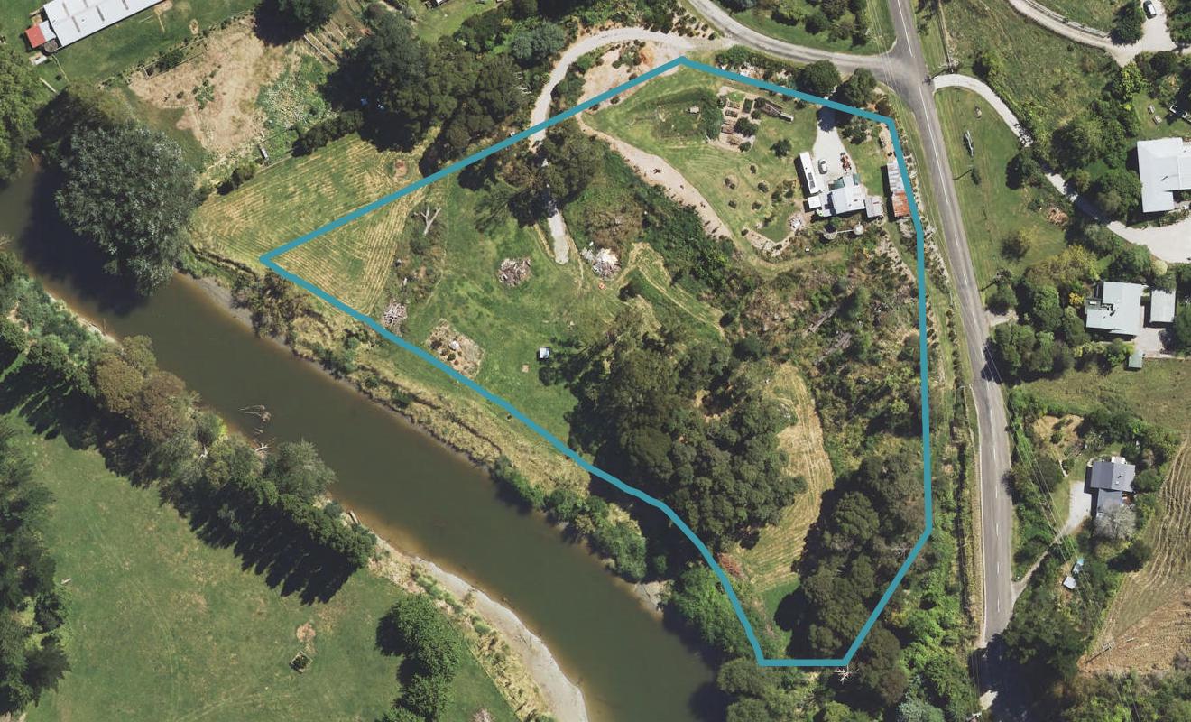 2 Hacche Road, Outer Kaiti, Gisborne - Carousel 1