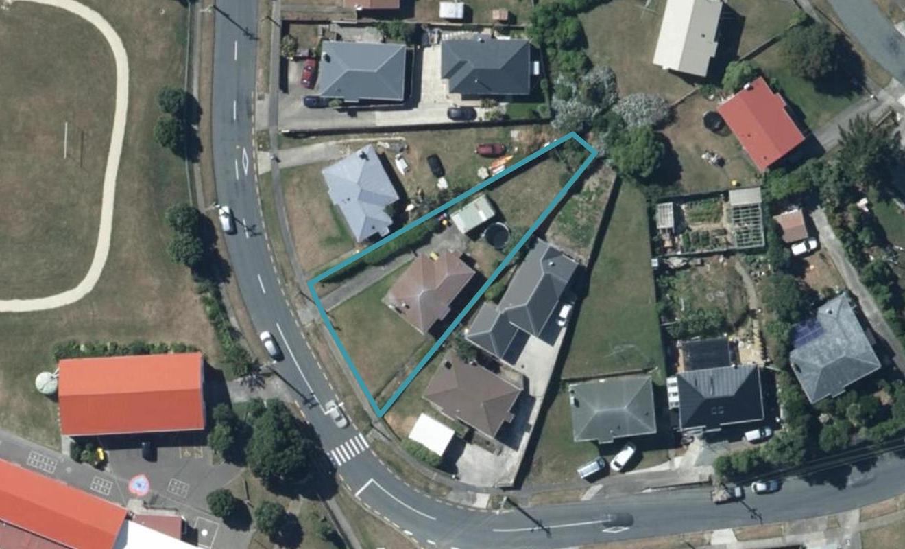 53 Piko Street, Titahi Bay, Porirua - Carousel 1