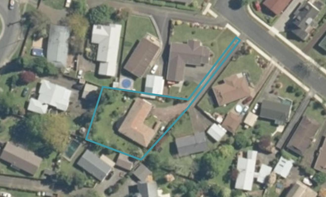 33 Sheridan Crescent, Leamington, Cambridge - Carousel 1