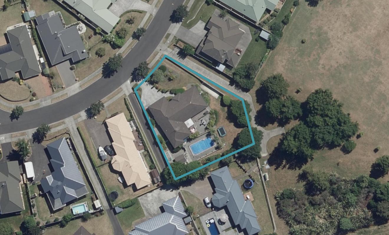 13 Limousin Place, Grandview Heights, Hamilton - Carousel 1