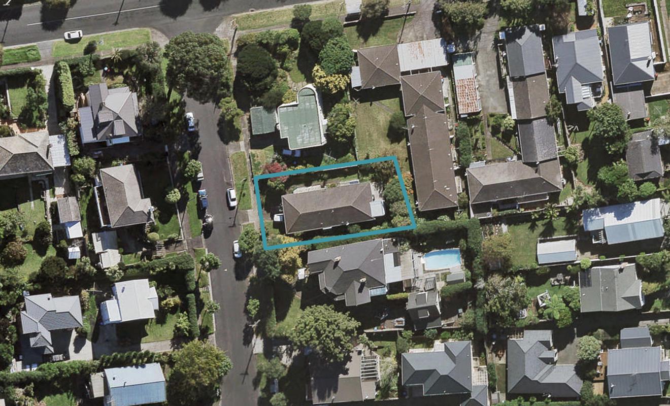 2/21 Huapai Street, Onehunga, Auckland - Carousel 1