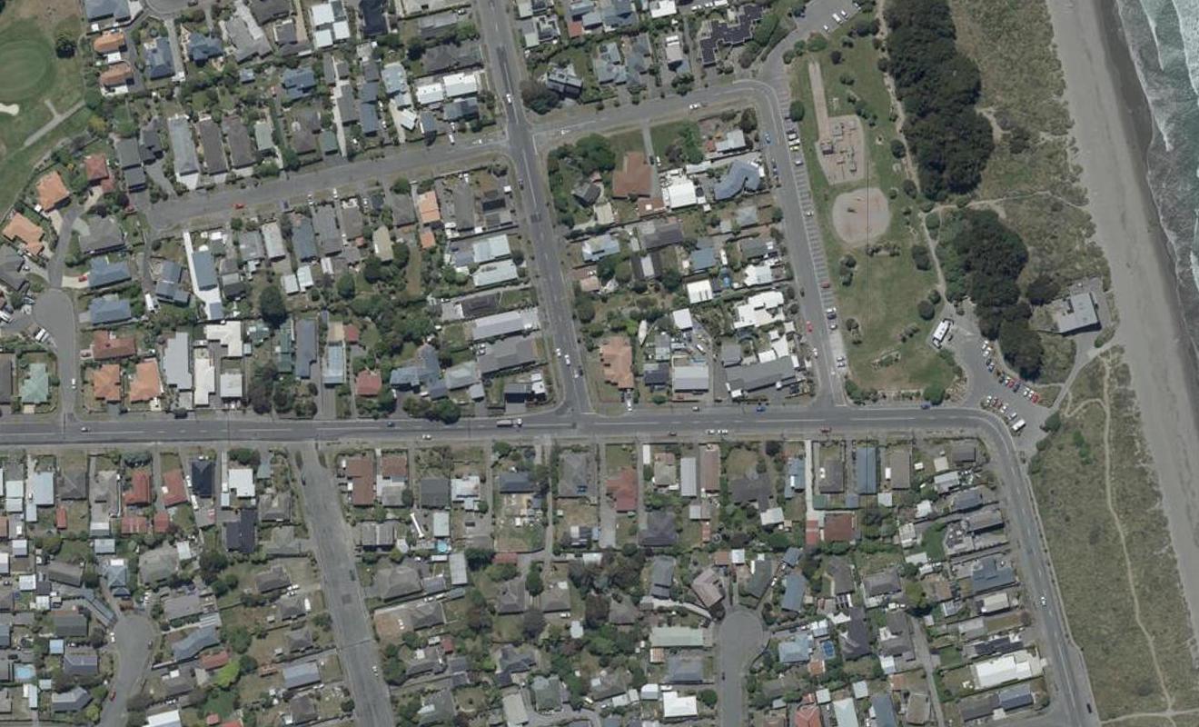2 Aston Drive, North New Brighton, Christchurch - Carousel 1