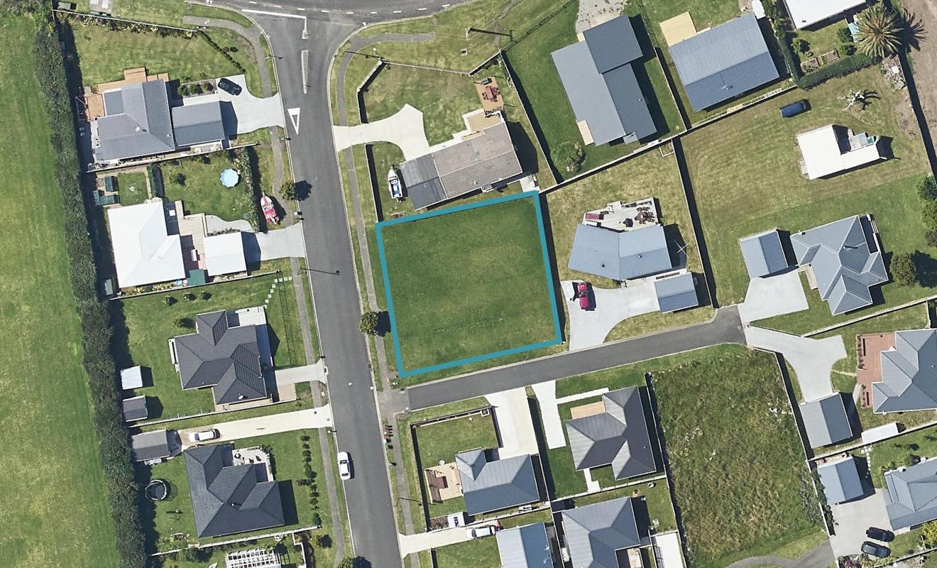 3 Sandleigh Drive, Athenree, Waihi Beach - Carousel 1