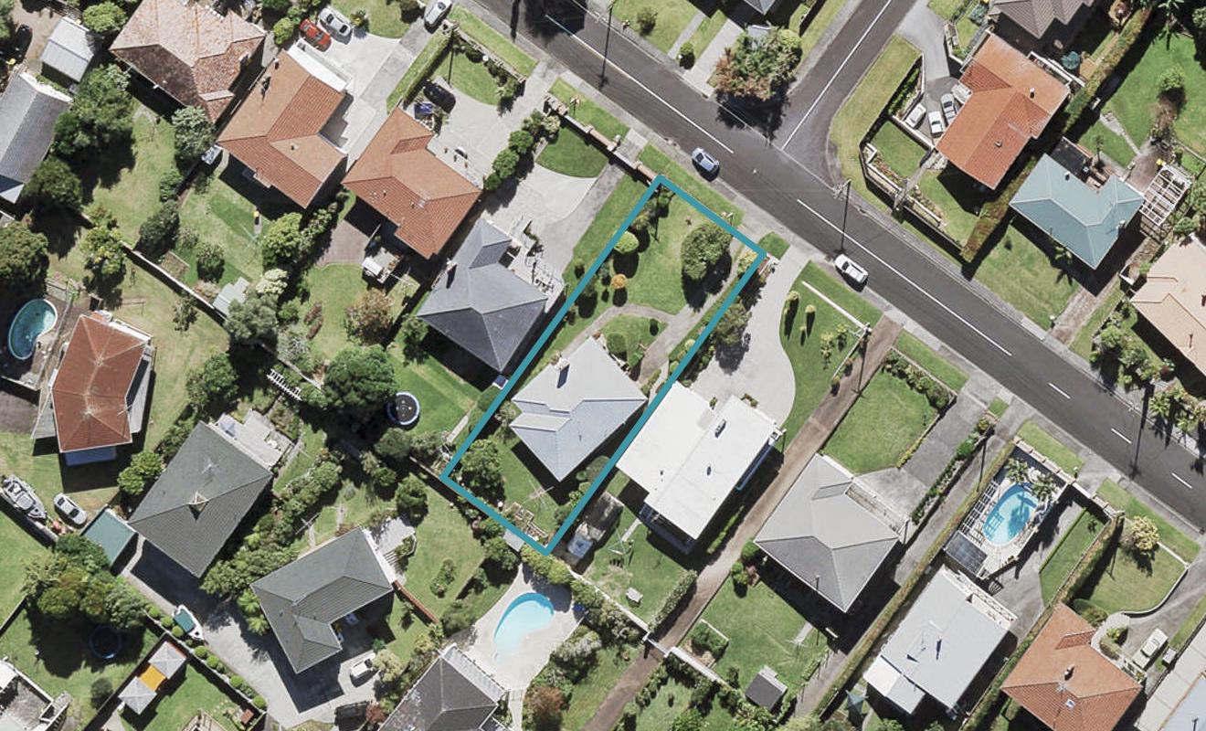 72 Jaemont Avenue, Te Atatu South, Auckland - Carousel 1