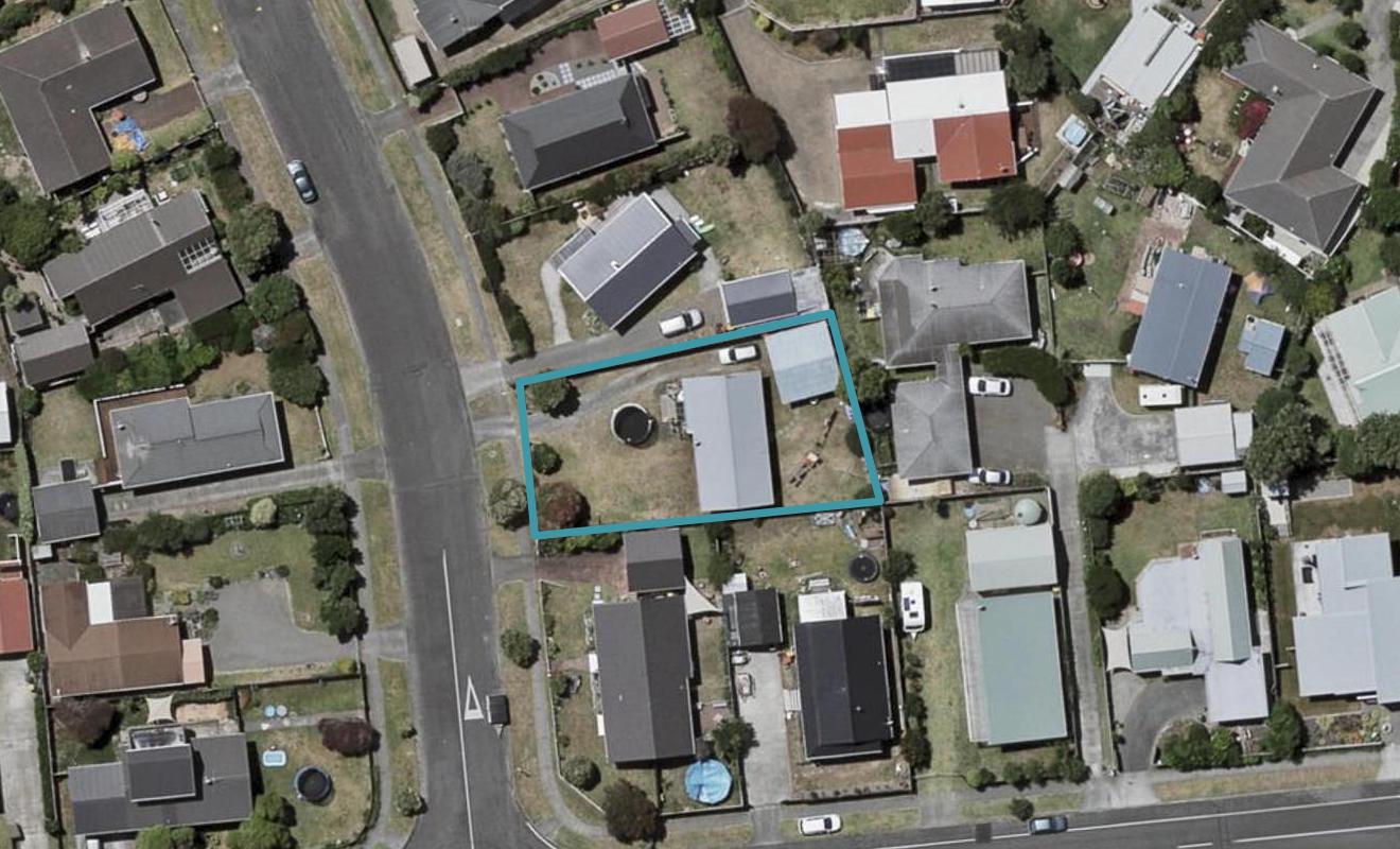 27 Reeves Street, Waikanae Beach, Waikanae - Carousel 1