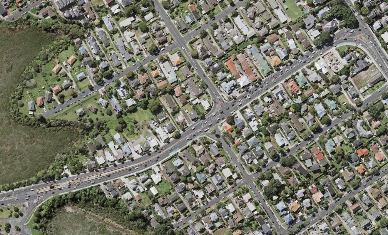 21 Esmonde Road, Takapuna, Auckland - Carousel 1