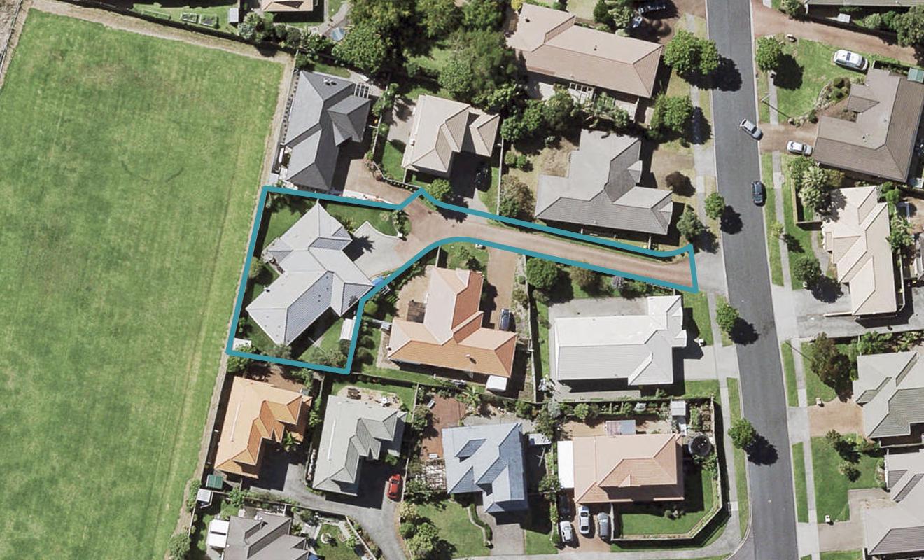 63 Bob Charles Drive, Golflands, Auckland - Carousel 1
