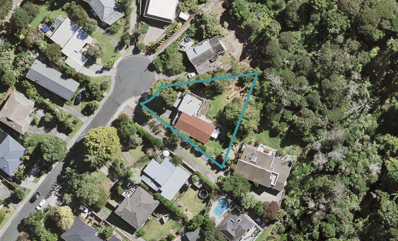 17 Kawaka Street, Titirangi, Auckland - Carousel 1