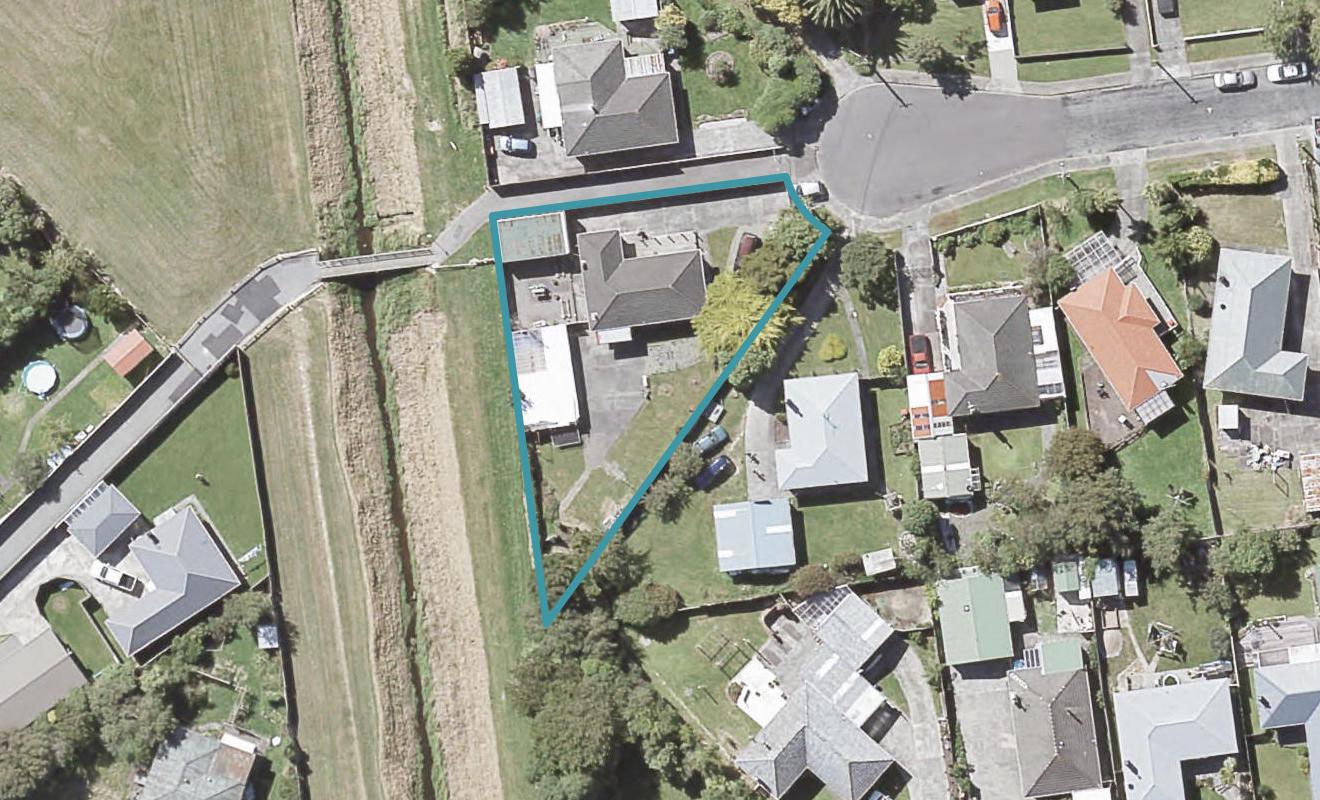 19 Edmonds Street, Wainuiomata, Lower Hutt - Carousel 1