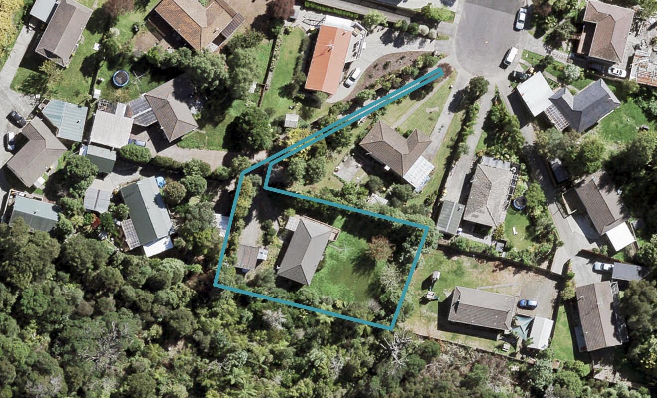 19 Hydra Place, Glen Eden, Auckland - Carousel 1