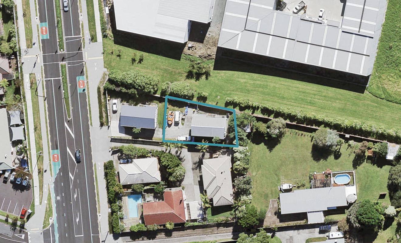 321A Albany Highway, Rosedale, Auckland - Carousel 1