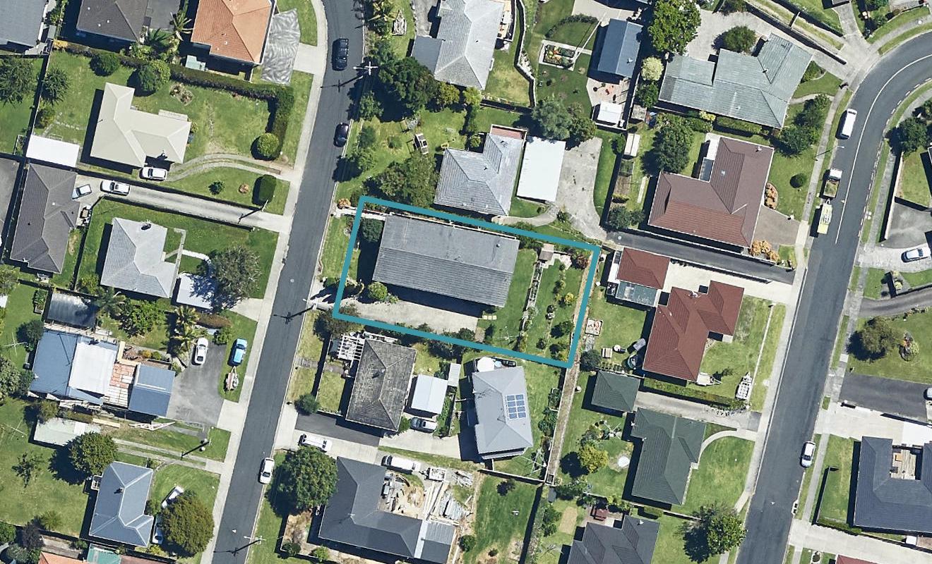 20 Pine Avenue, Otumoetai, Tauranga - Carousel 1