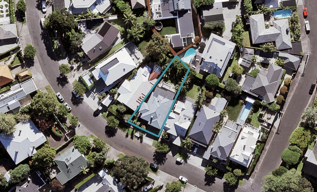 46 Marine Parade, Herne Bay, Auckland - Carousel 1