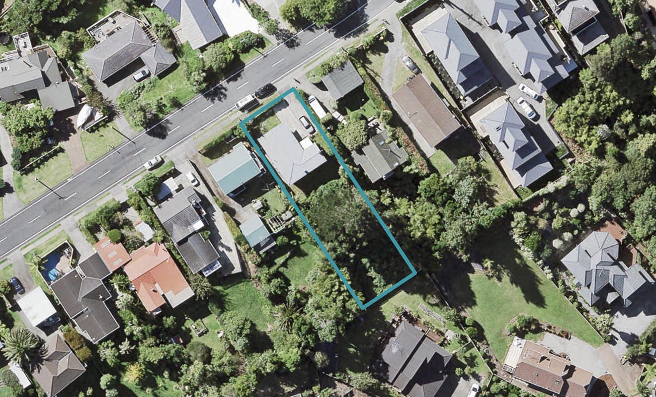 74 Arran Road, Browns Bay, Auckland - Carousel 1