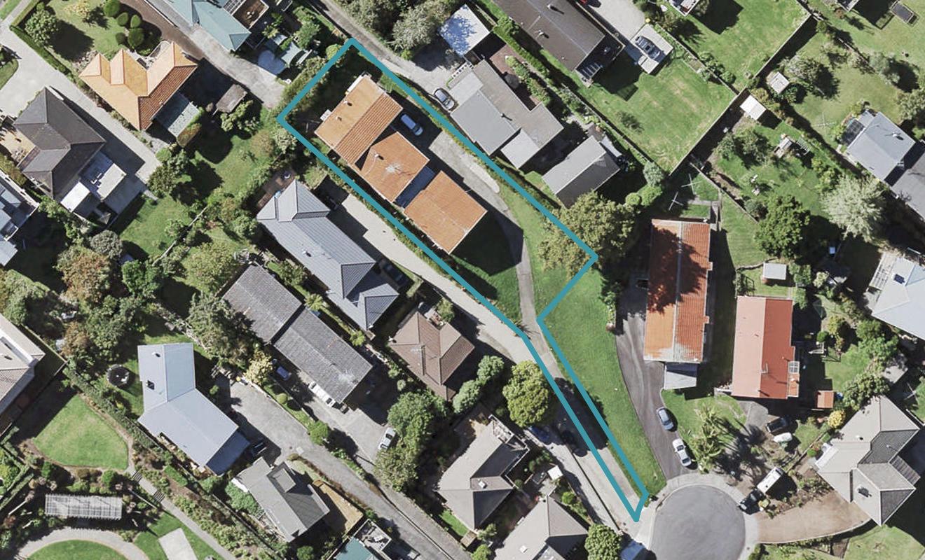 3/16 Walter MacDonald Street, Mellons Bay, Auckland - Carousel 1