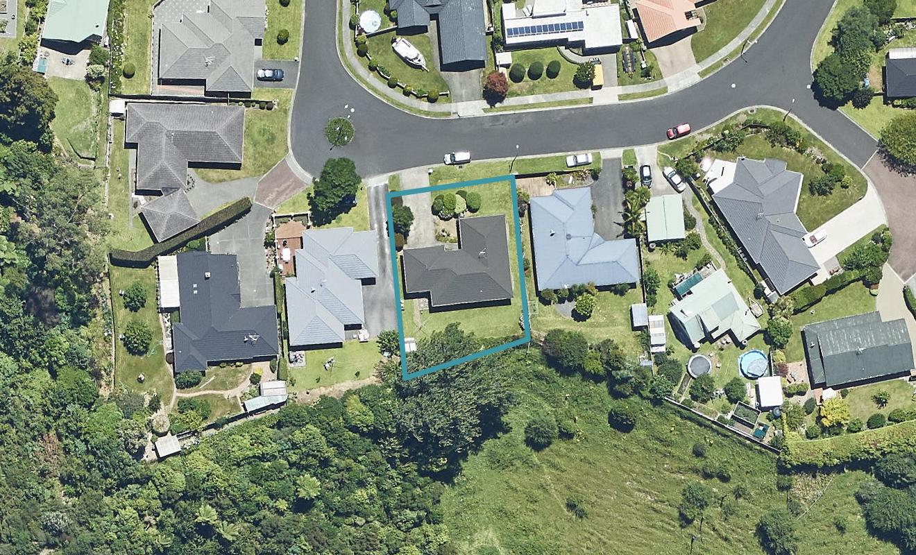 23 Ranfurly Terrace, Pyes Pa, Tauranga - Carousel 1