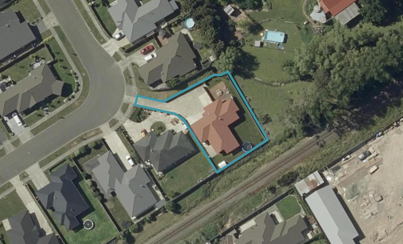 66 Geneva Terrace, Kelvin Grove, Palmerston North - Carousel 1