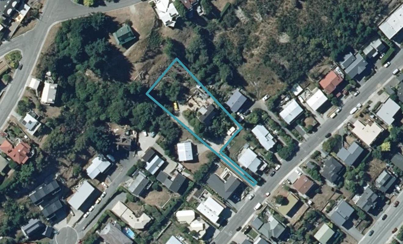 32 Wynyard Crescent, Fernhill, Queenstown - Carousel 1