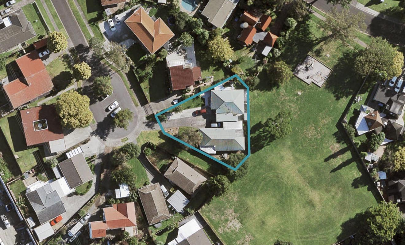 1/22 Balgowan Terrace, Conifer Grove, Takanini - Carousel 1