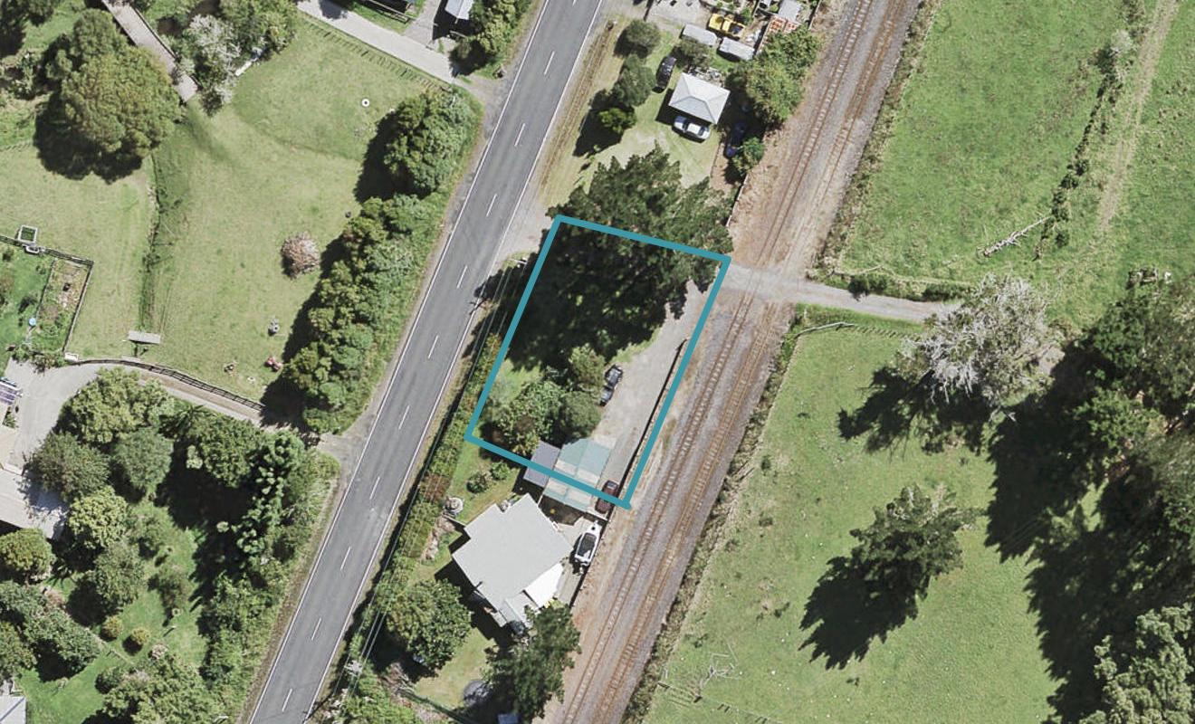 117 Waitakere Road, Waitakere, Henderson - Carousel 1