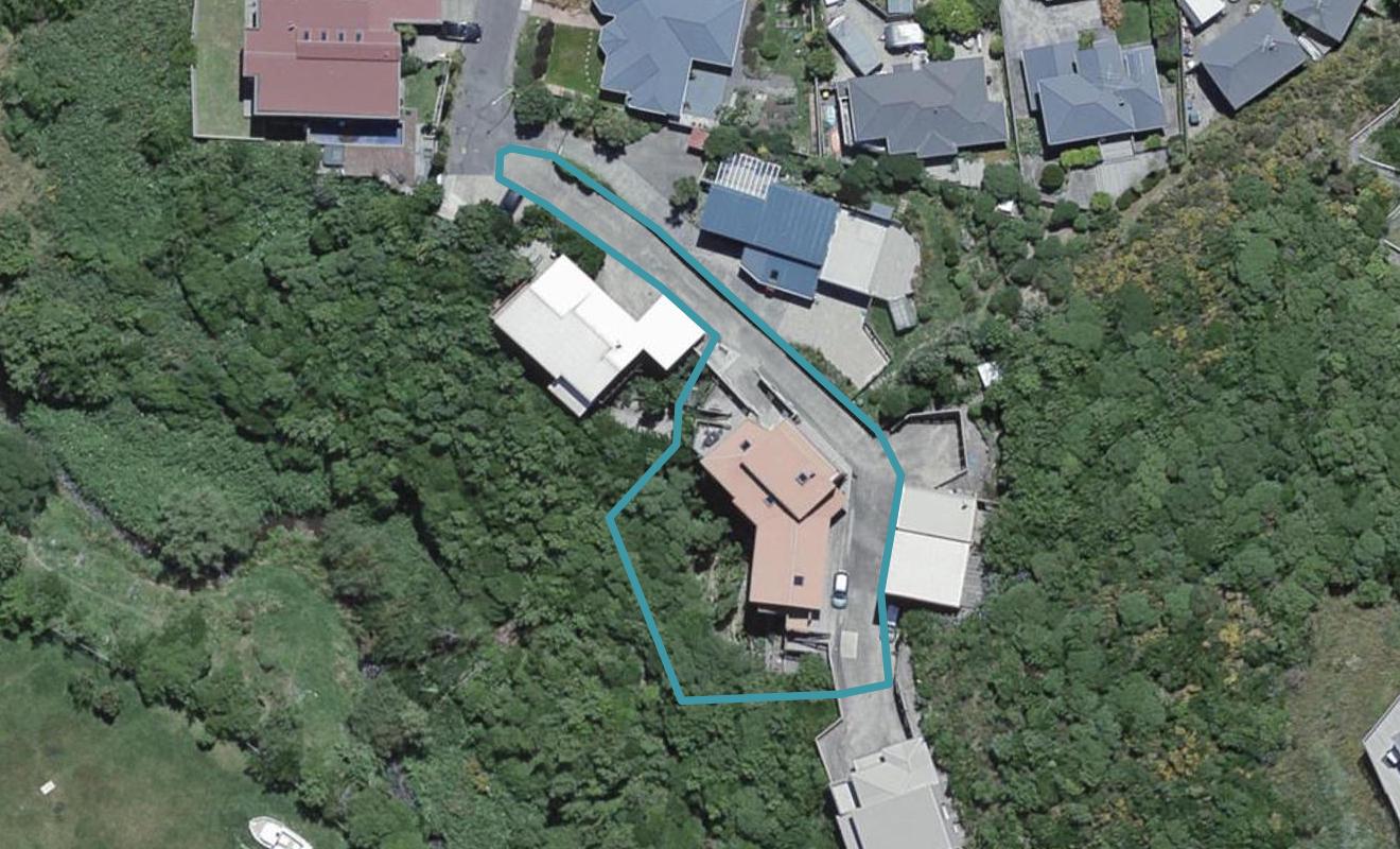 14C Domanski Crescent, Owhiro Bay, Wellington - Carousel 1