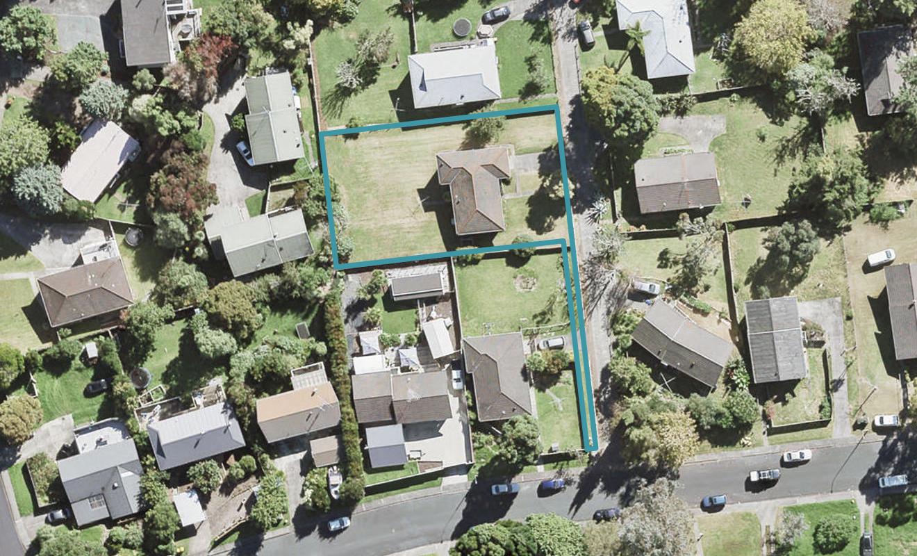 29 Nor'East Drive, Northcross, Auckland - Carousel 1
