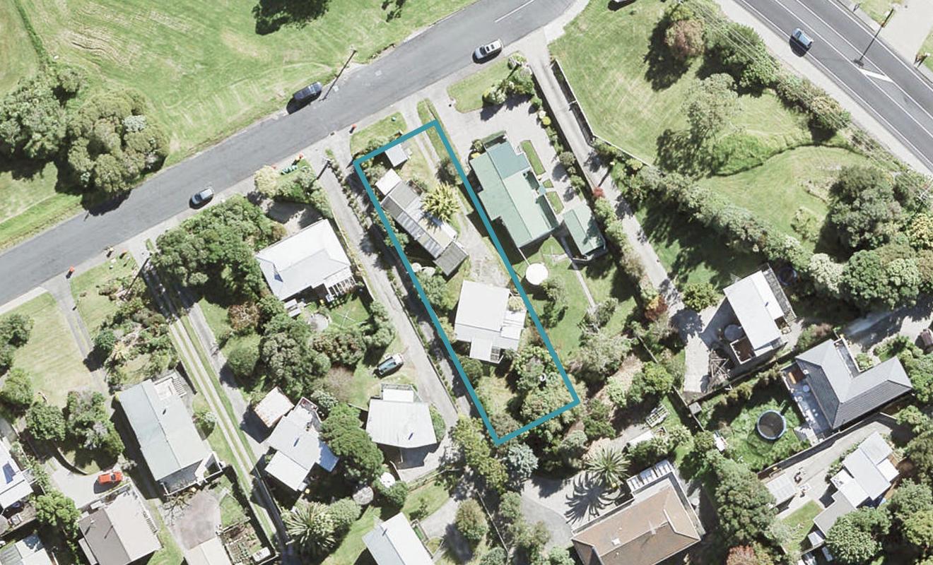 6 Cedar Terrace, Stanmore Bay, Whangaparaoa - Carousel 1