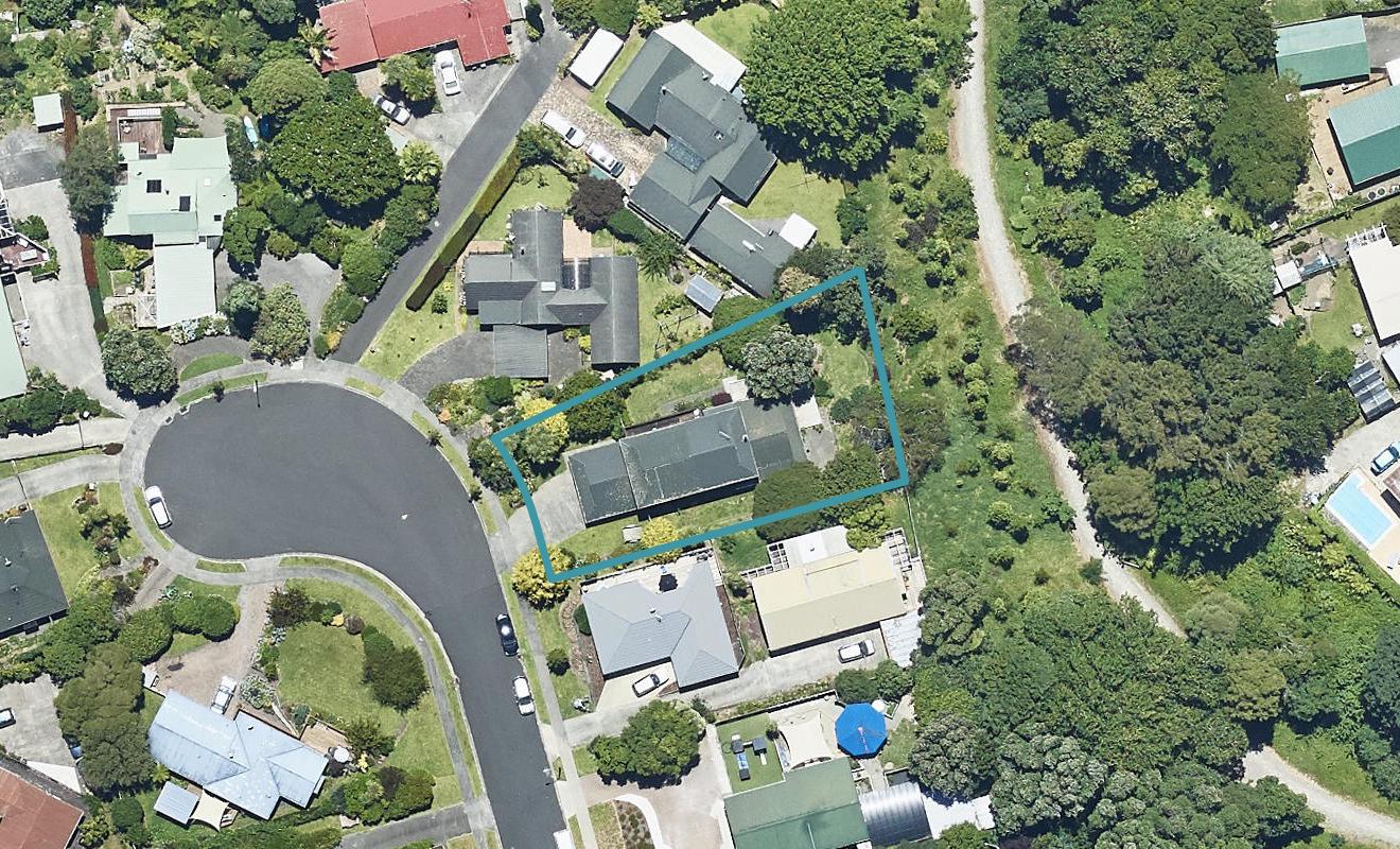 8 Pamir Place, Welcome Bay, Tauranga - Carousel 1