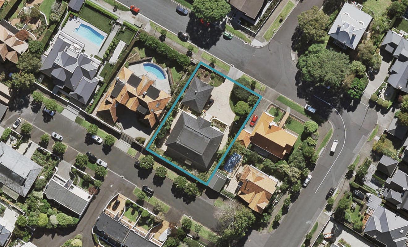 8 Ridings Road, Remuera, Auckland - Carousel 1