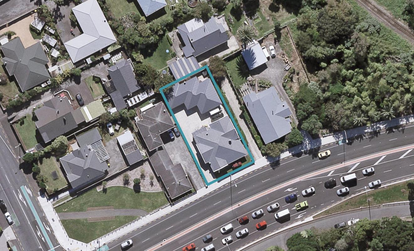 1/67 Northgate, Strandon, New Plymouth - Carousel 1