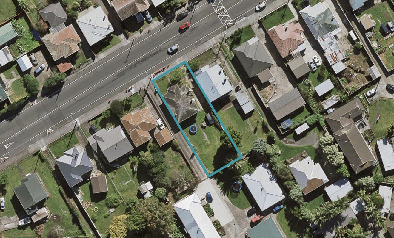62 Hall Avenue, Otahuhu, Auckland - Carousel 1