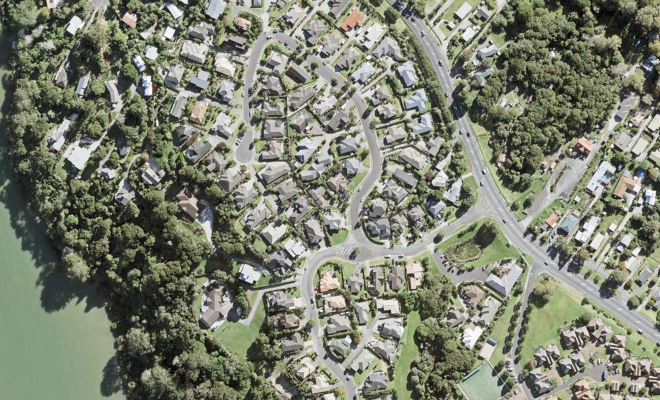 3 Rivervale Grove, Stanmore Bay, Whangaparaoa - Carousel 1