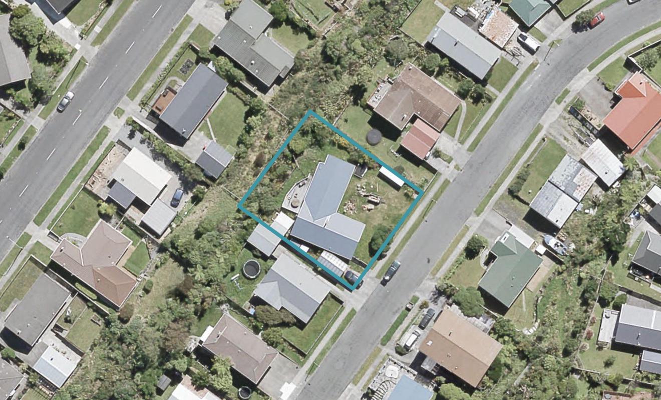 15 Tarras Grove, Kelson, Lower Hutt - Carousel 1