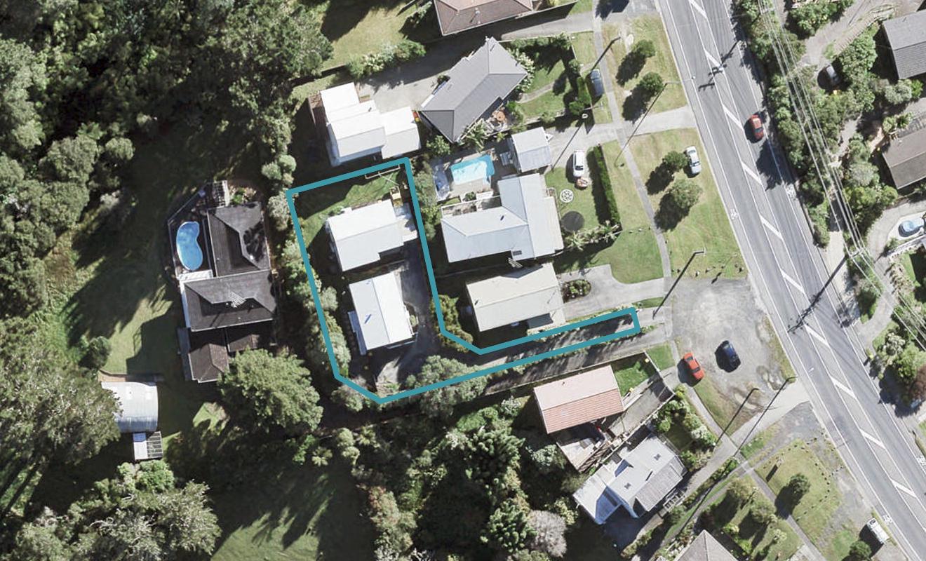 2/1030 East Coast Road, Fairview Heights, Auckland - Carousel 1