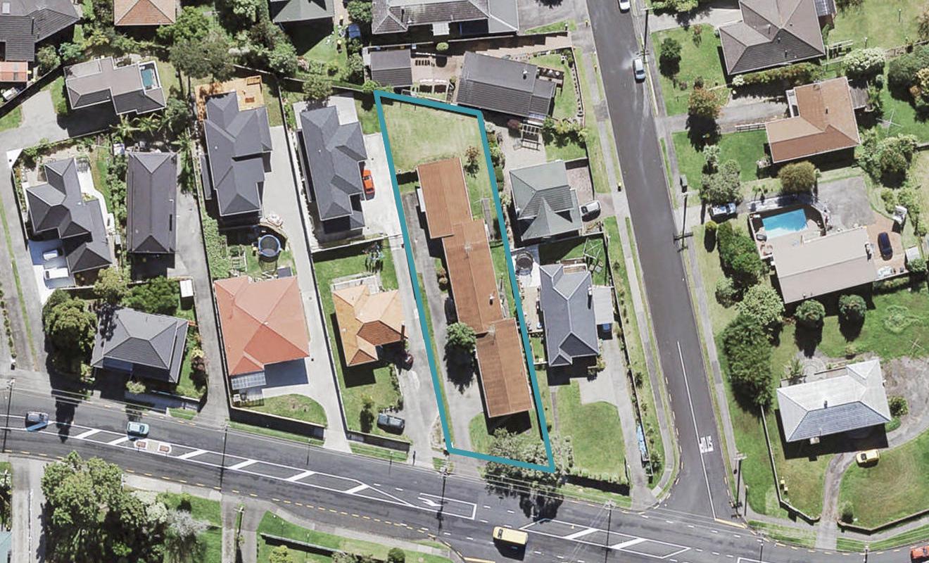 2/97 Golf Road, New Lynn, Auckland - Carousel 1