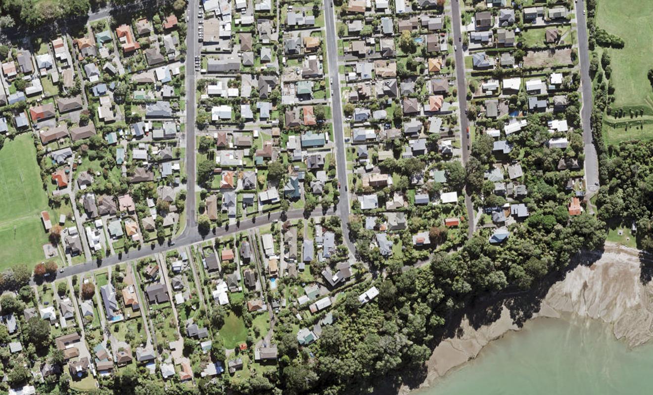 15F Cleve Road, Green Bay, Auckland - Carousel 1