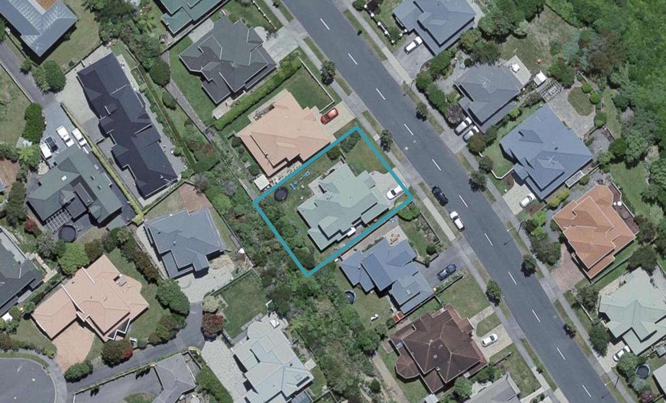 19 Amesbury Drive, Churton Park, Wellington - Carousel 1