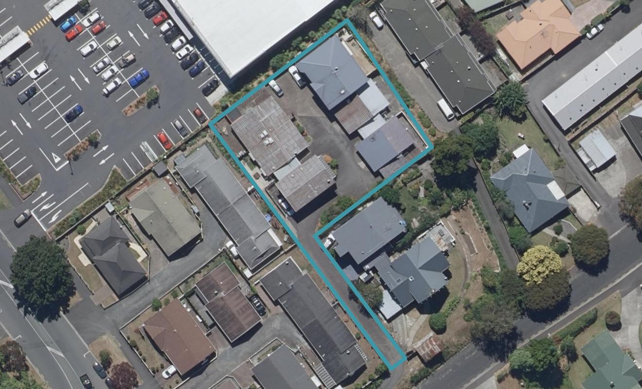 12A Radnor Street, Hamilton Central, Hamilton - Carousel 1