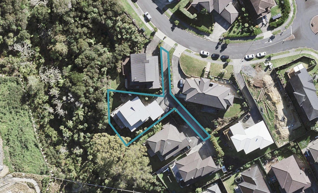 14 Borneo Drive, Fairview Heights, Auckland - Carousel 1