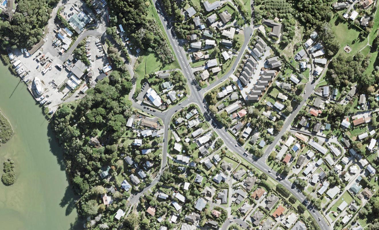 1/2 Poplar Road, Stanmore Bay, Whangaparaoa - Carousel 1