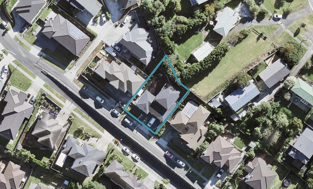 27 Keating Rise, Northcross, Auckland - Carousel 1