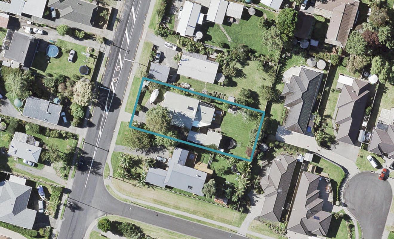 11 Bell Road, Beachlands, Auckland - Carousel 1
