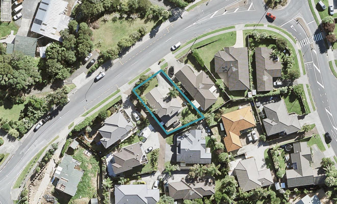 10 Ashley Avenue, Long Bay, Auckland - Carousel 1