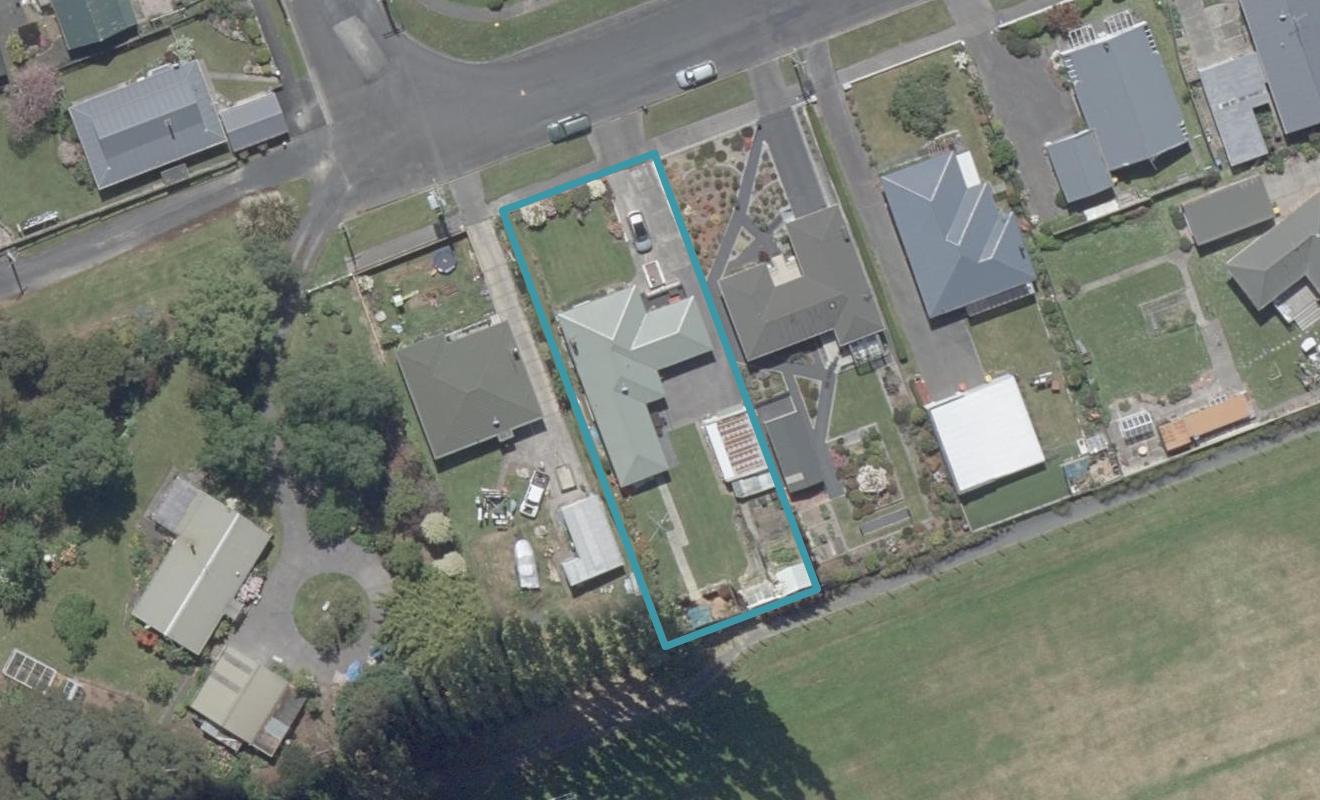6 McKinlay Road, Abbotsford, Dunedin - Carousel 1