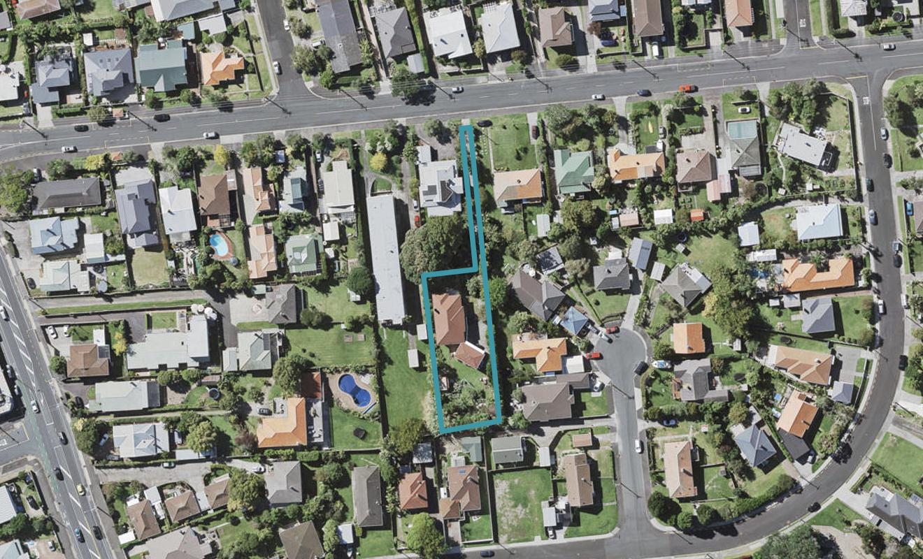 73 Old Lake Road, Narrow Neck, Auckland - Carousel 1