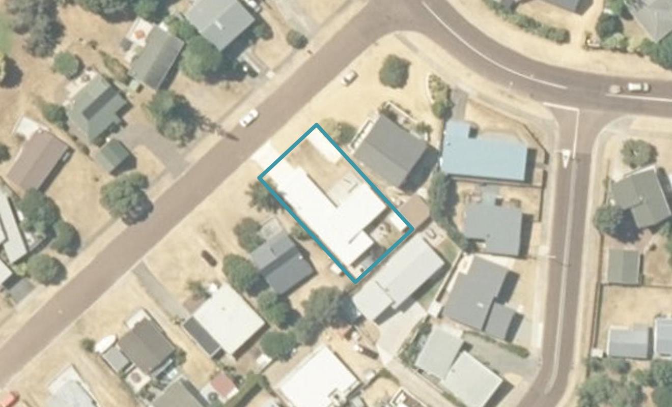 3 Wilton Smith Avenue, Pauanui - Carousel 1